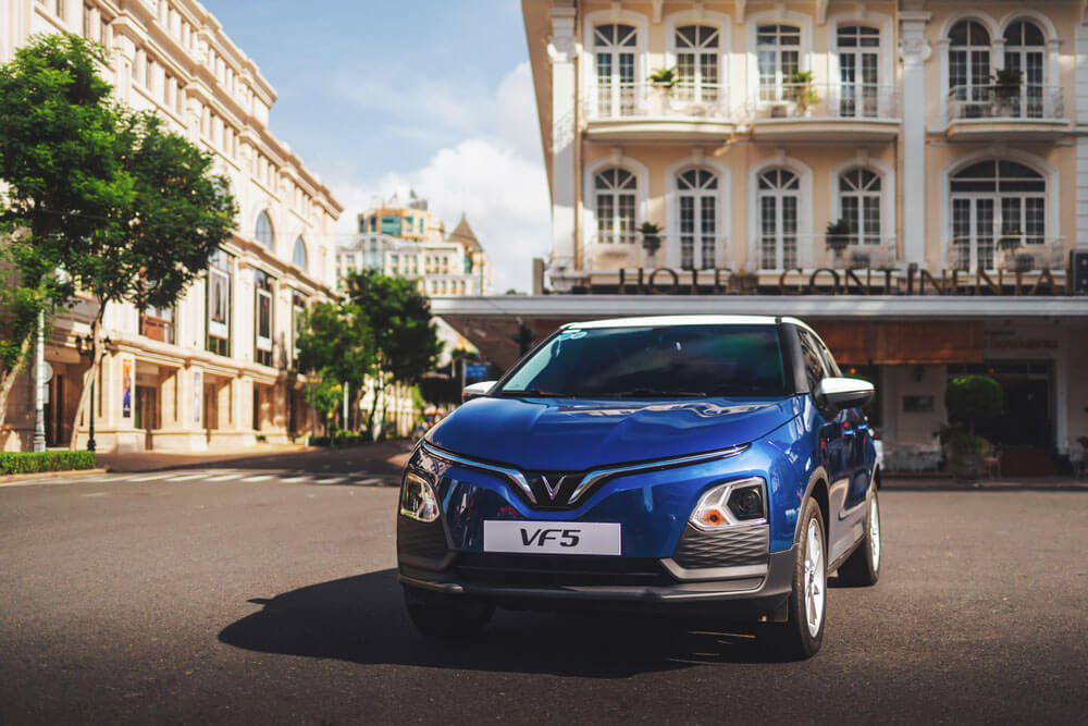 VinFast-VF-5_VinFast-Blue---White-Roof_MG_6010
