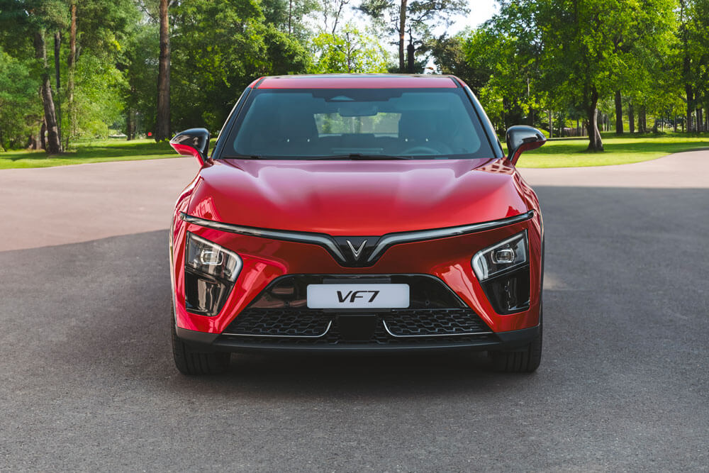 VinFast_VF-7_Exterior_Crimson-Red_MG_9748-Enhanced-NR-copy-2